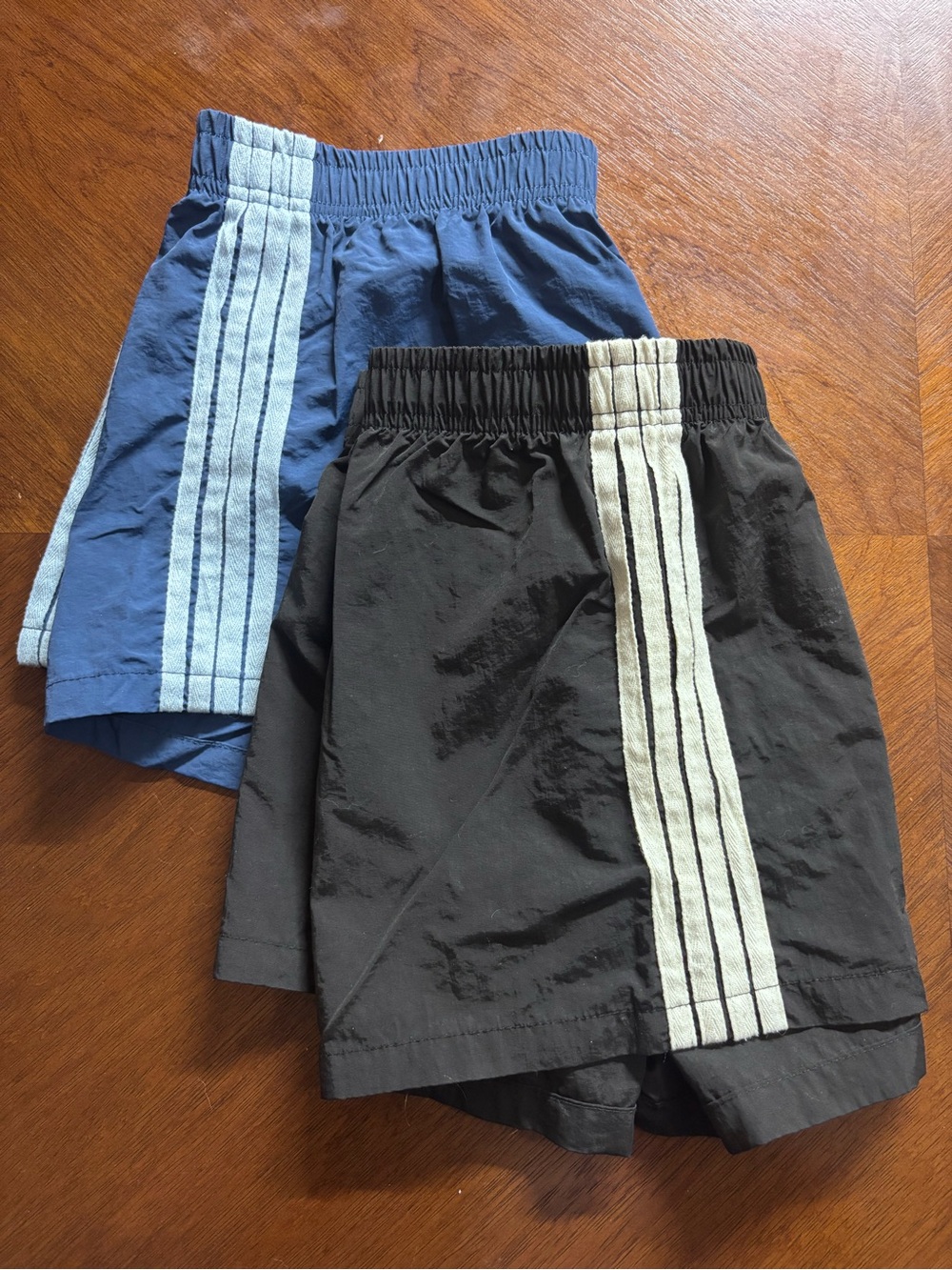 Women’s Athletic Shorts with Contrast Side Stripes — Blue & Black